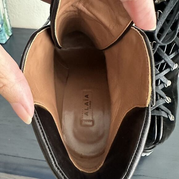 Seen on Bey Alaïa Velvet Double Platform Hiker Boots Black EU 38 - Picture 6 of 11